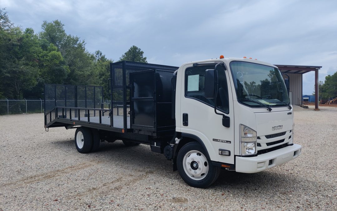 2023 Isuzu NPRHD Open Landscape Truck with Debris Dumper Used Super