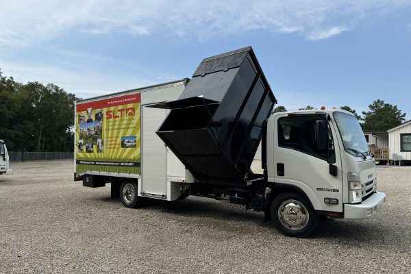 Super Lawn Trucks Isuzu Eco Series-5 cy DD-36 Inch Roll Up Side Door (17)