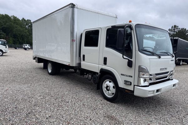 New Isuzu Crew Cab 6423 (3)