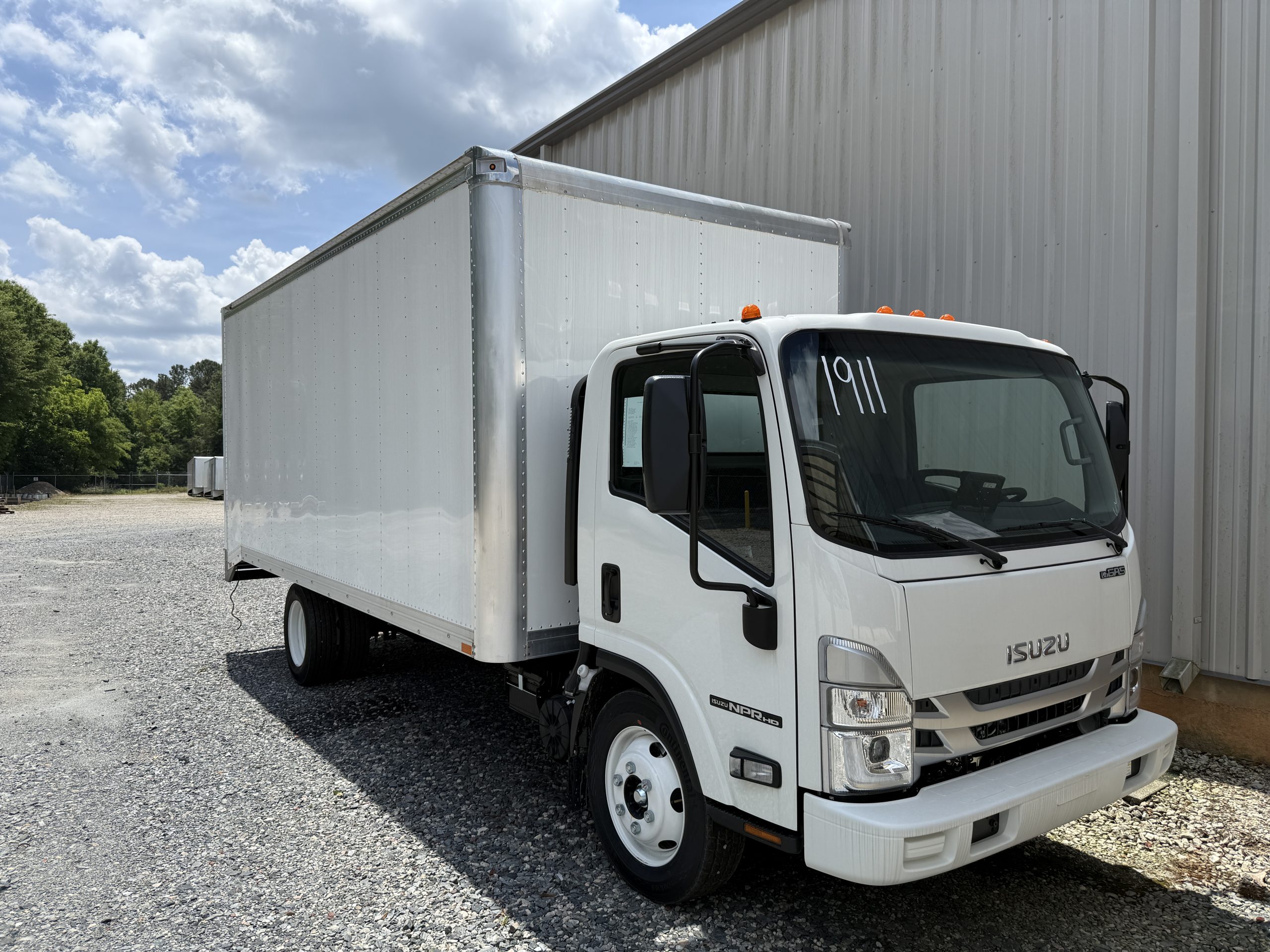 *NEW 2026 Isuzu, 1F404 Gas, Single Cab, 18 Foot Eco Series *Under Construction*